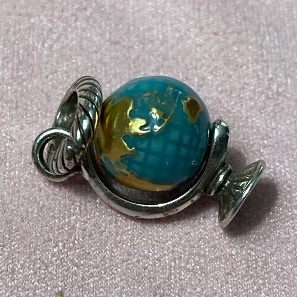Silver Brighton Working Globe Dangle Charm - Picture 7 of 8